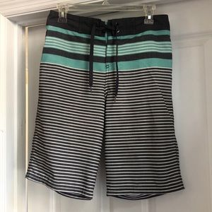 Board shorts men’s size 28